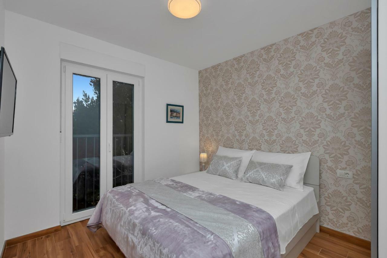 Emilia Lofts Aparthotel Tučepi Εξωτερικό φωτογραφία