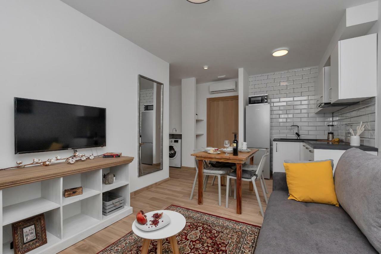 Emilia Lofts Aparthotel Tučepi Εξωτερικό φωτογραφία