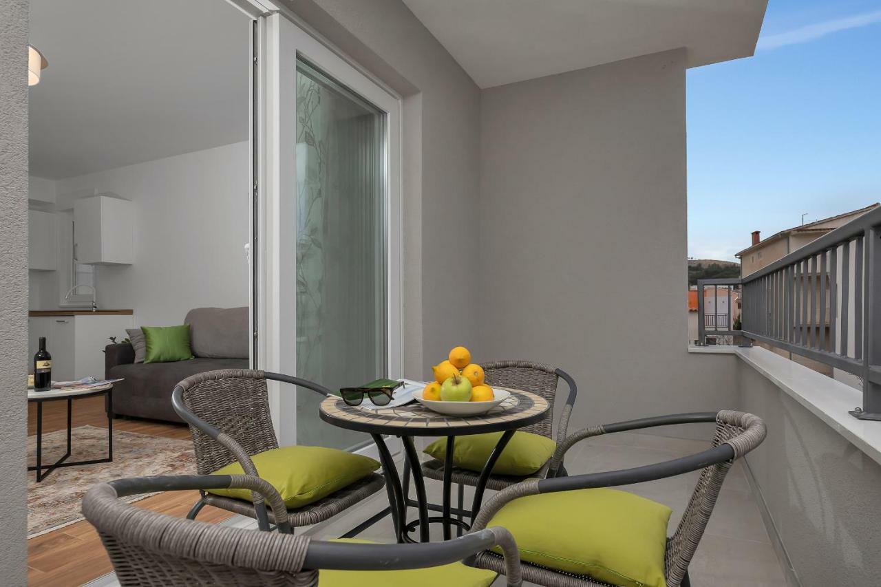 Emilia Lofts Aparthotel Tučepi Εξωτερικό φωτογραφία