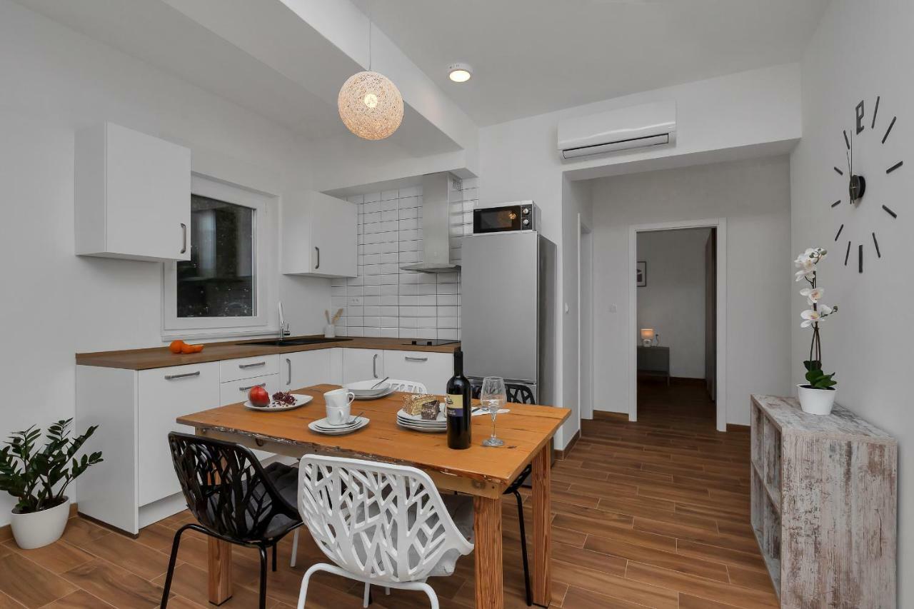 Emilia Lofts Aparthotel Tučepi Εξωτερικό φωτογραφία